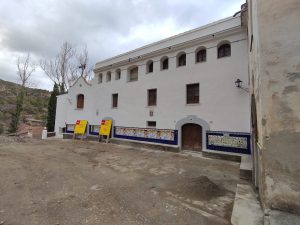 El Mas de Dalt, a la finca del Mas Roger