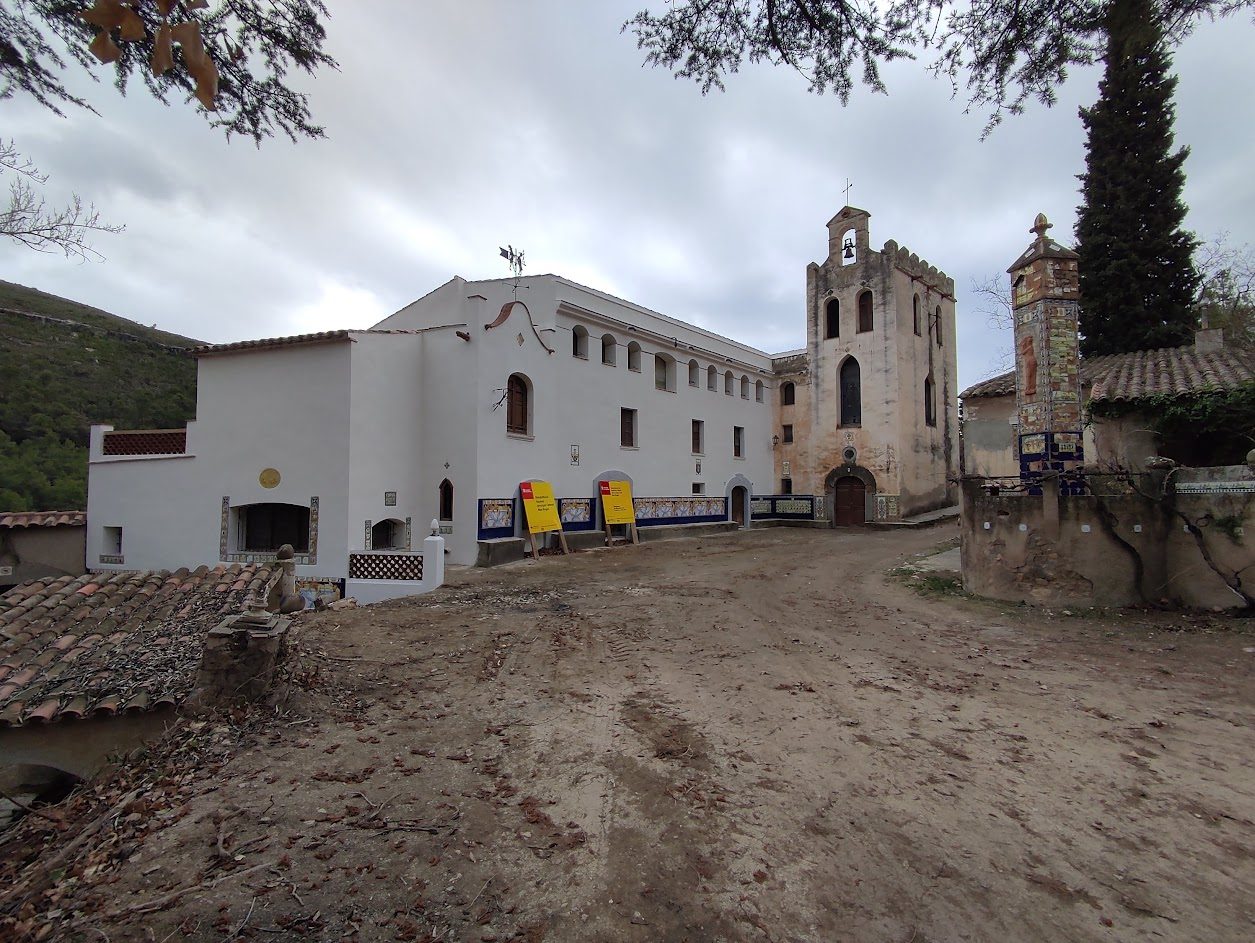 El Mas de Dalt, a la finca del Mas Roger