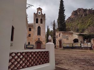 El Mas de Dalt, a la finca del Mas Roger