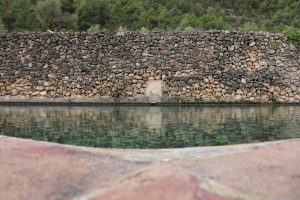 El Mas de Dalt, a la finca del Mas Roger
