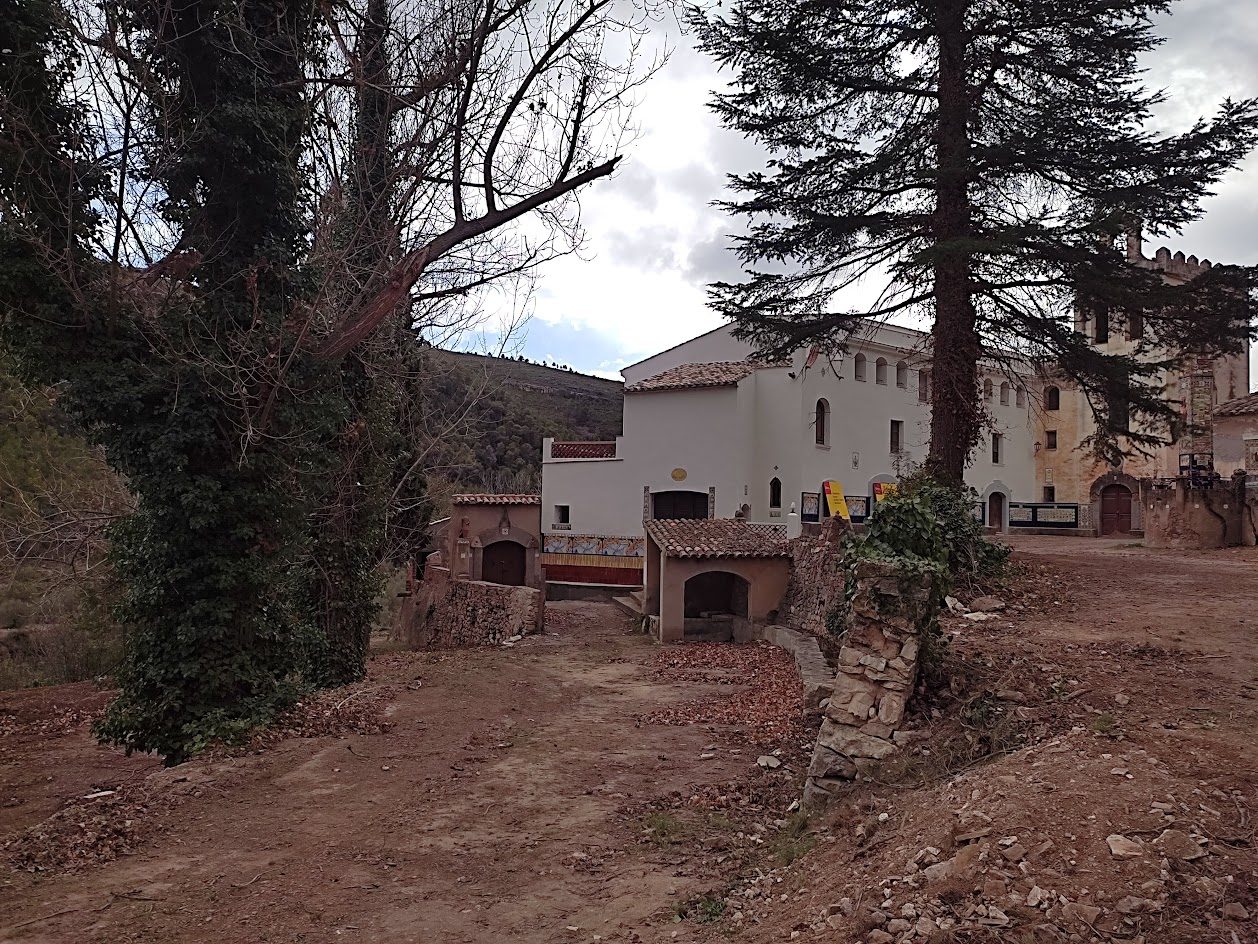 El Mas de Dalt, a la finca del Mas Roger