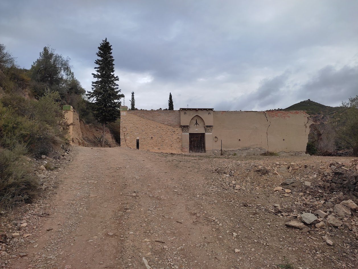 El Mas de Dalt, a la finca del Mas Roger