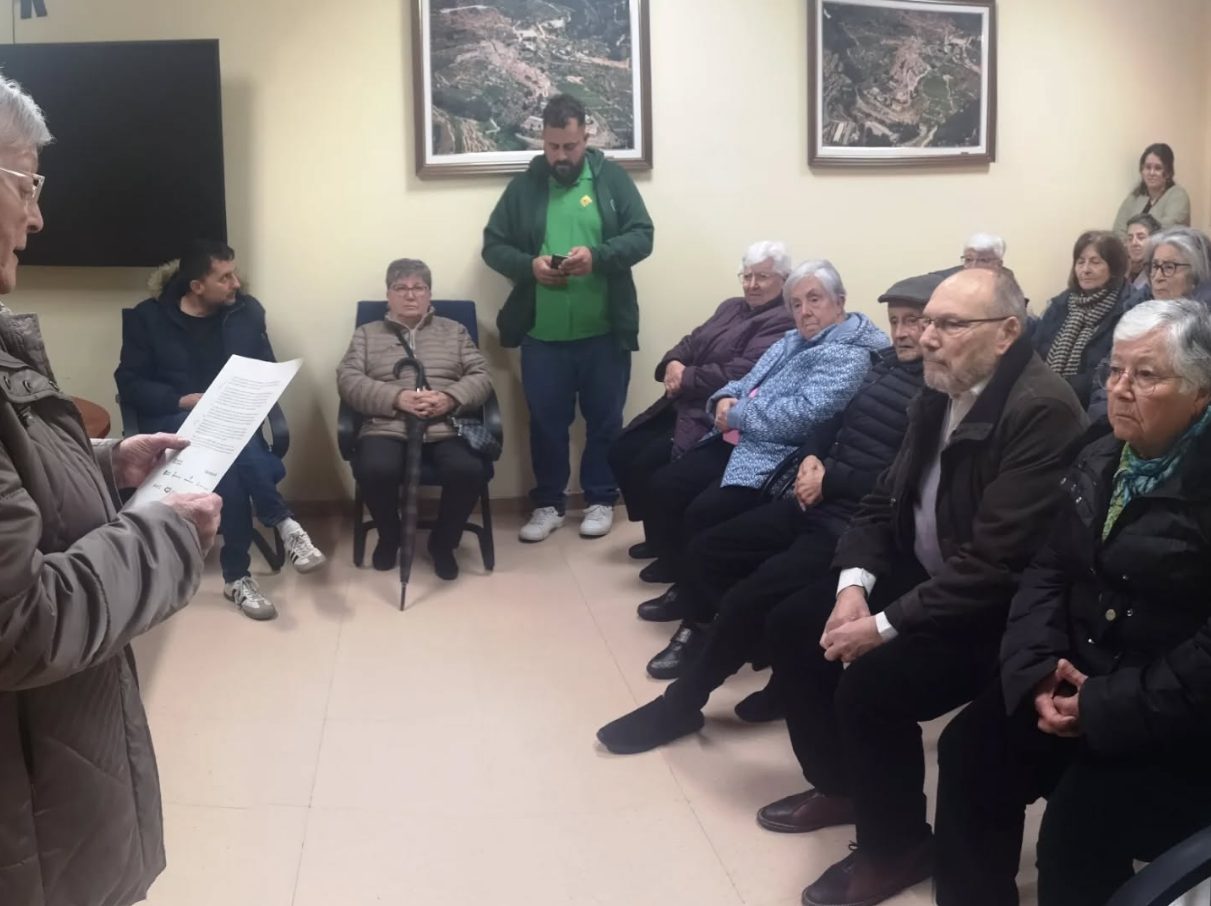 Cabassers commemora el 8M amb un acte participatiu i coral per la igualtat