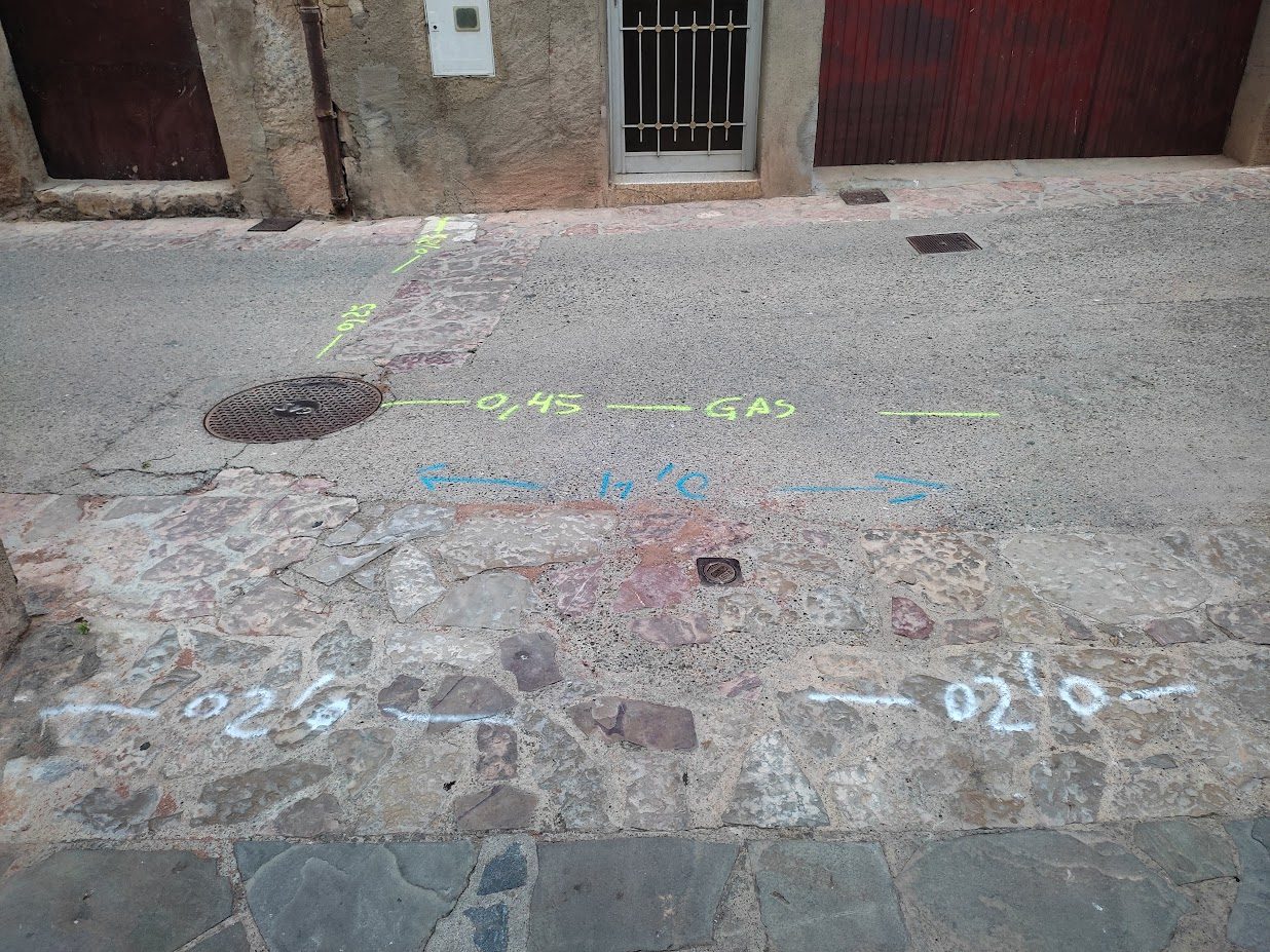Comencen els treballs preparatoris per connectar la fibra òptica